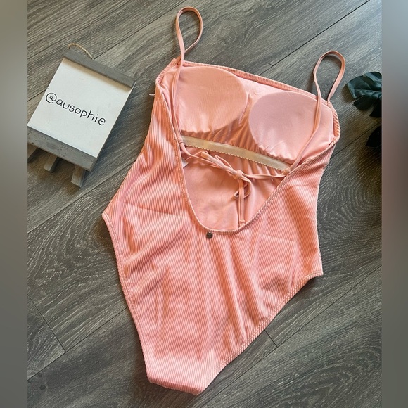Garage denim ribbed one piece swimsuit in peach. Size M NWOT! - Picture 4 of 9
